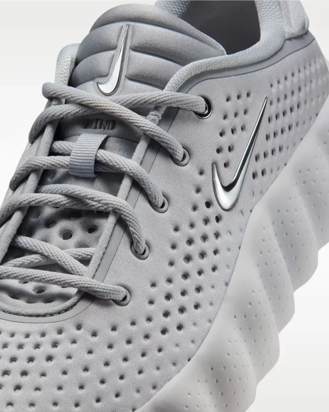 Nike Mind 002 – Light Smoke