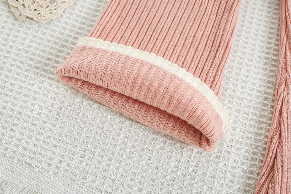 Blush Petal Knit Set – Where Sweetness Meets Comfort