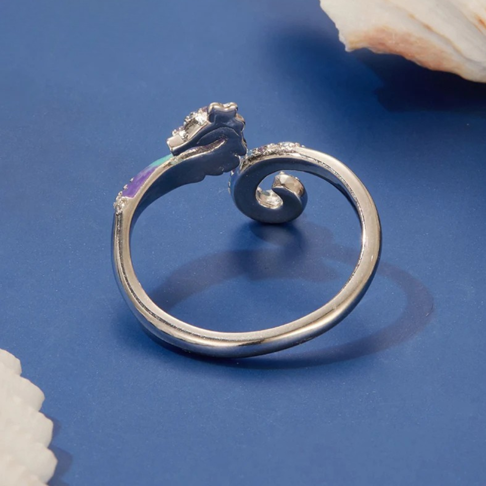 Dreamy Seahorse Ring